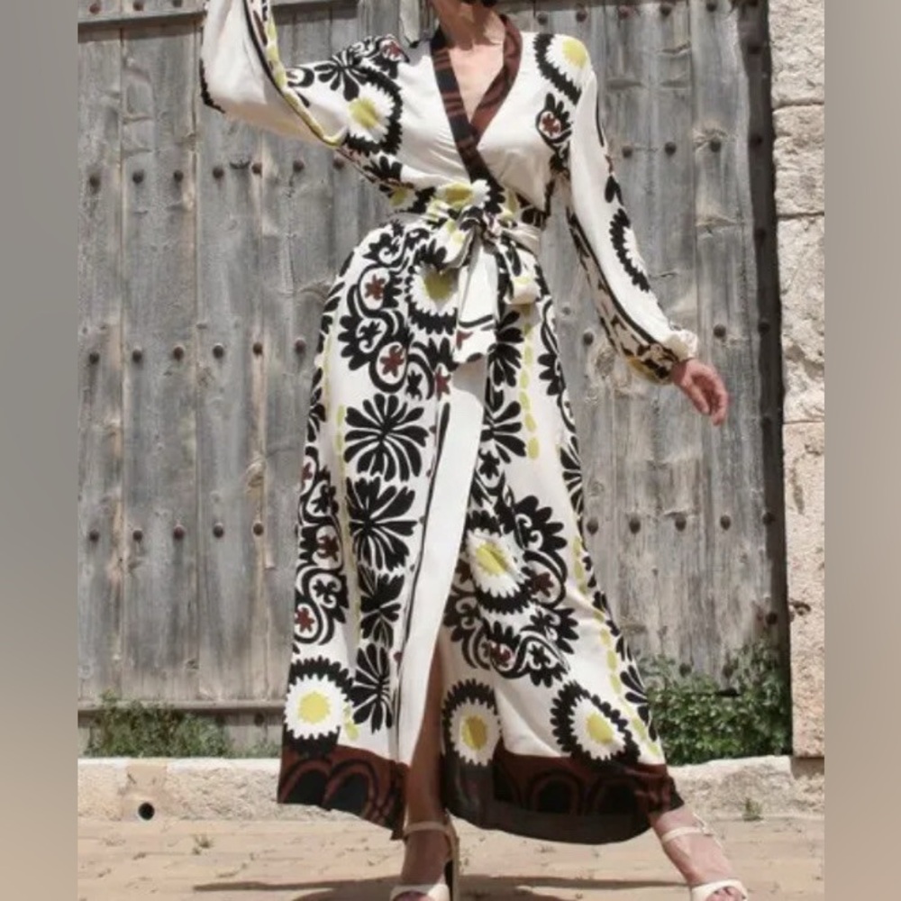 Zara printed wrap maxi gown long sleeve ecru dress - Picture 4 of 13